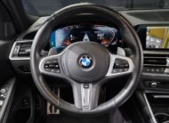 320i